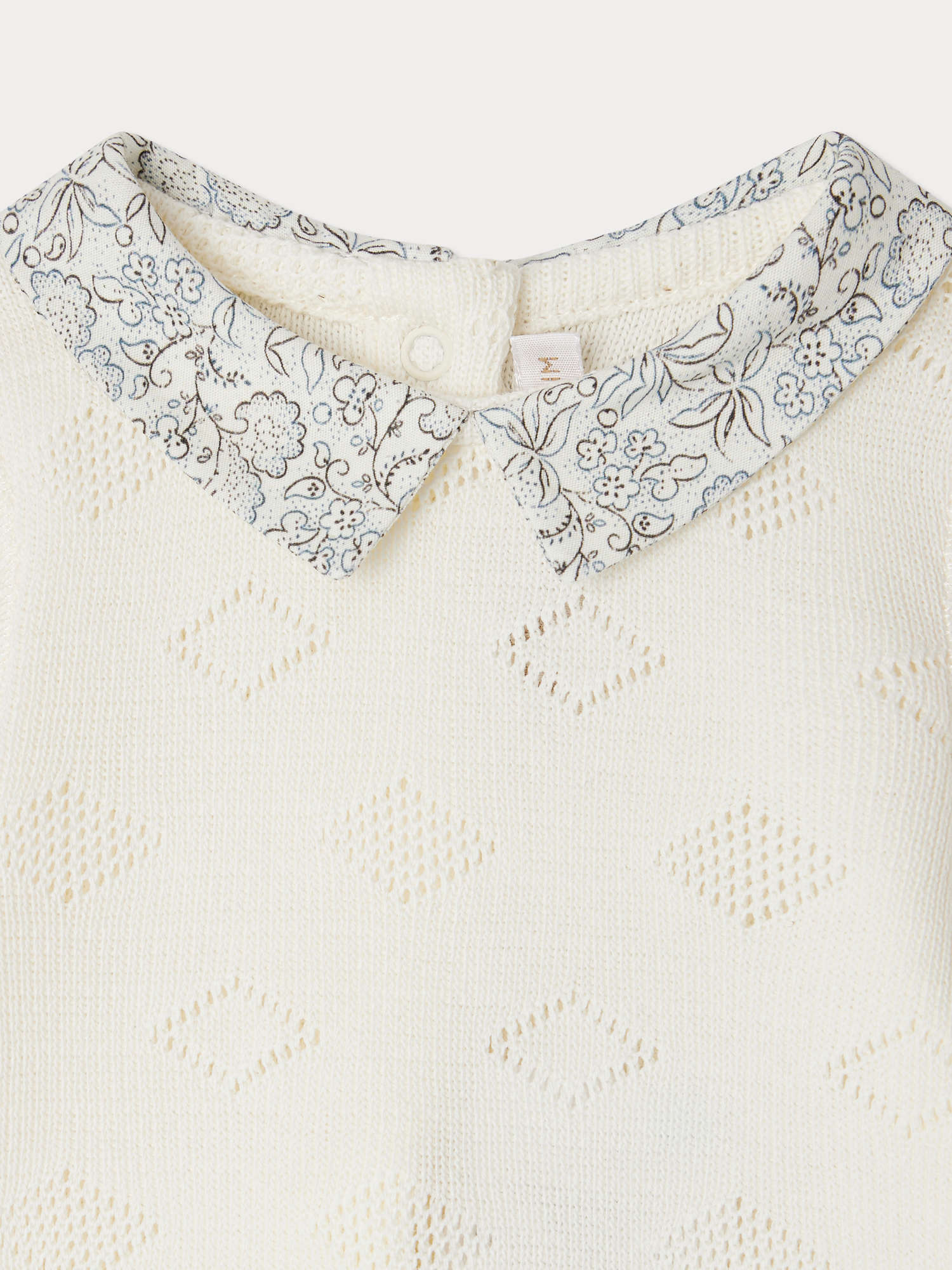 Denice box with knitted set and organic cotton comforter - Image 3