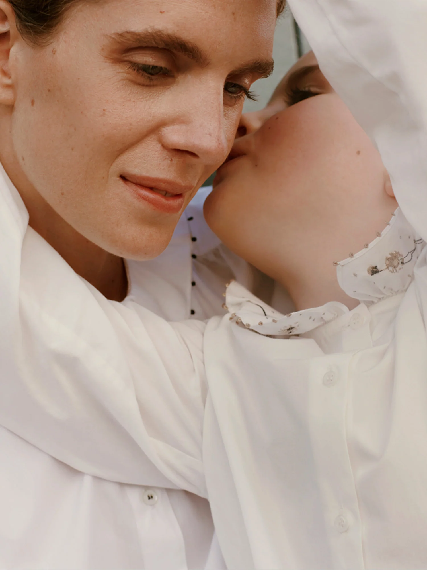 Jora blouse with ruffled collar - Image 4